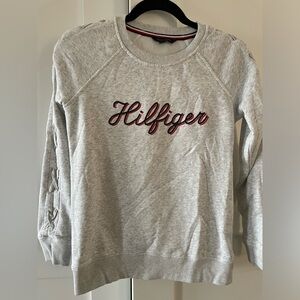 Tommy Hilfiger light gray sweatshirt with logo and cutout sleeves